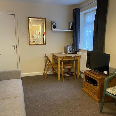 Ham Road Apartment Worthing Dış mekan fotoğraf