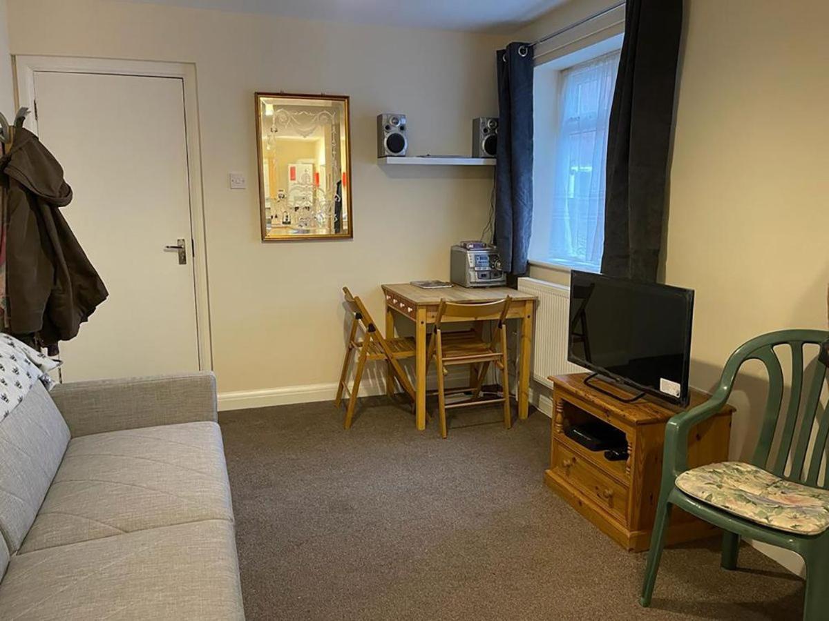 Ham Road Apartment Worthing Dış mekan fotoğraf